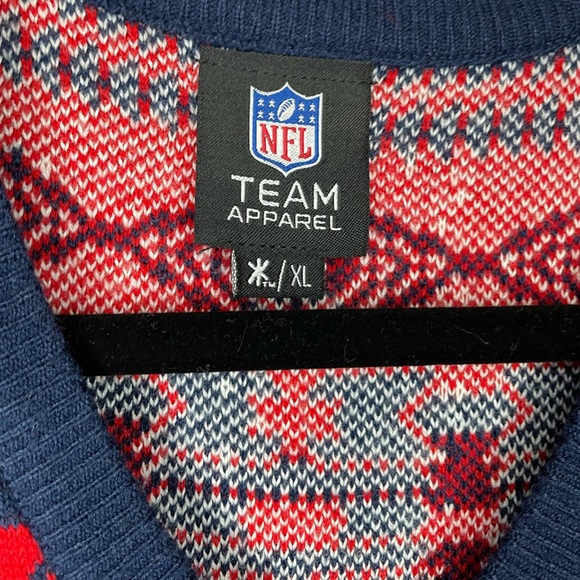 Patriots NFL Christmas Sweater Vest Size XL - Picture 4 of 4